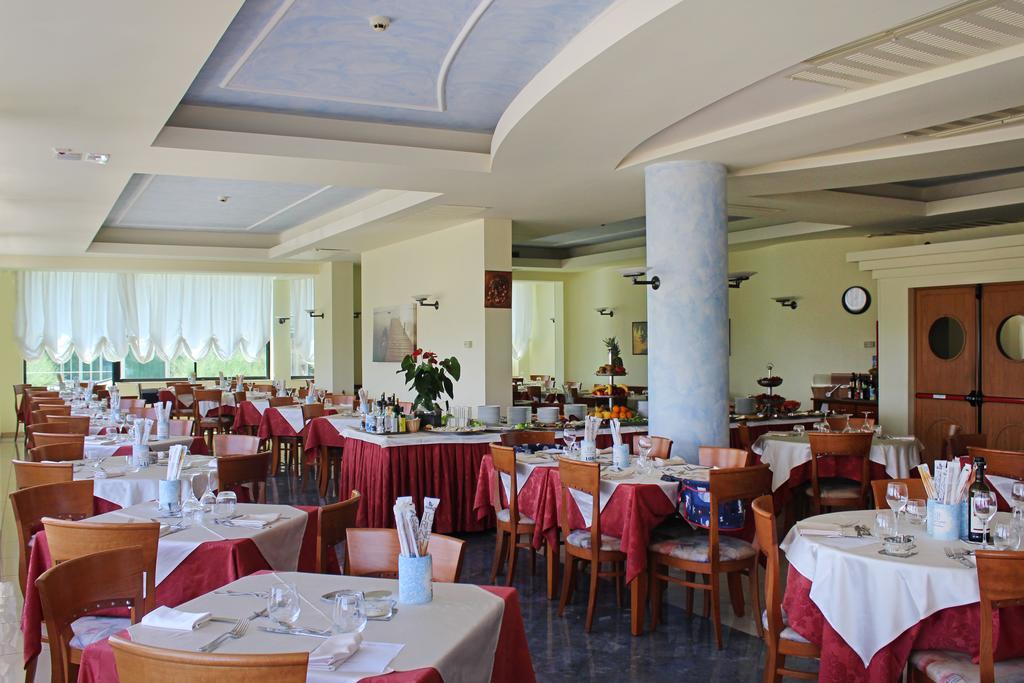 Hotel Delle Nazioni ميلانو ماريتيما المظهر الخارجي الصورة